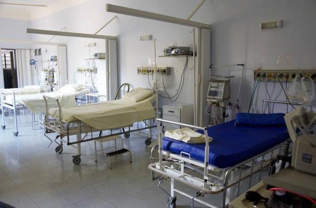 الصحة: مرضى يتوفون بسبب التلوث في المستشفيات، مستشفى العائلة المقدسة: النتائج ملفقة