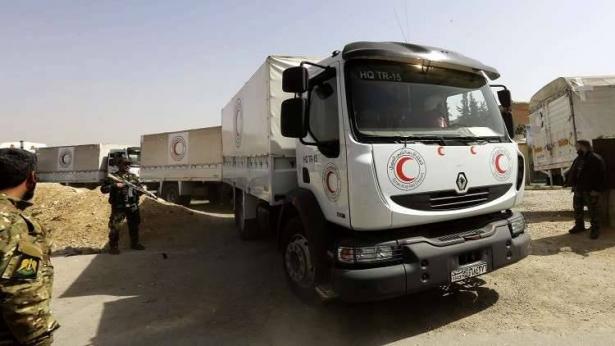 الصليب الأحمر يؤكد وصول المساعدات إلى سكان الغوطة الشرقية