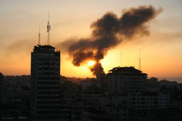 طائرات اسرائيلية تقصف مواقع لحماس في غزة