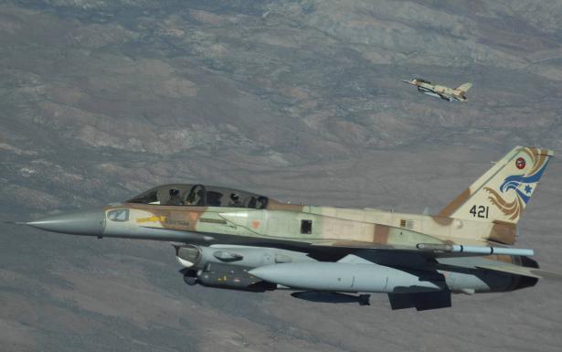 الجيش الاسرائيلي يتأهب تحسبا من رد ايراني على الغارة الاسرائيلية على مطار تيفون في سورية