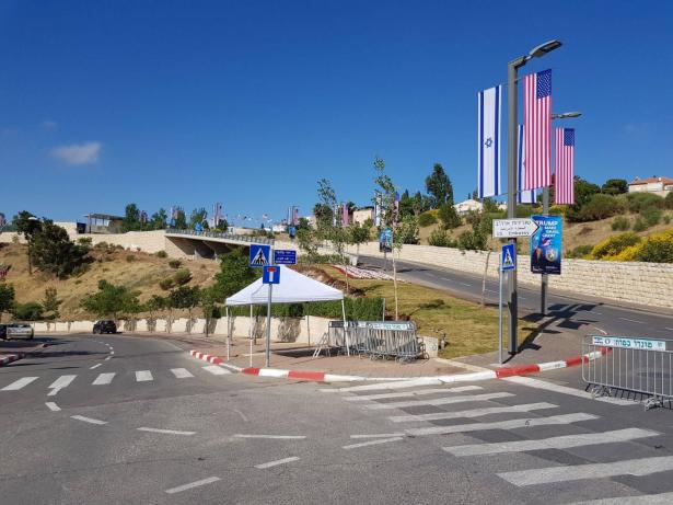 افتتاح السفارة الأميركية بحضور اليمين الإسرائيلي والأميركي في القدس