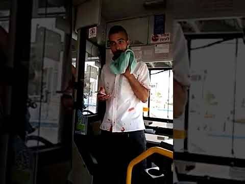 شاهد: سوداني يعتدي على سائق حافلة عربي في تل ابيب
