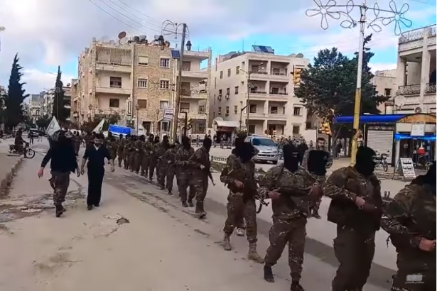 مقاتلو الجيش السوري الحر يقولون إنهم سيتعاونون مع تركيا في إدلب