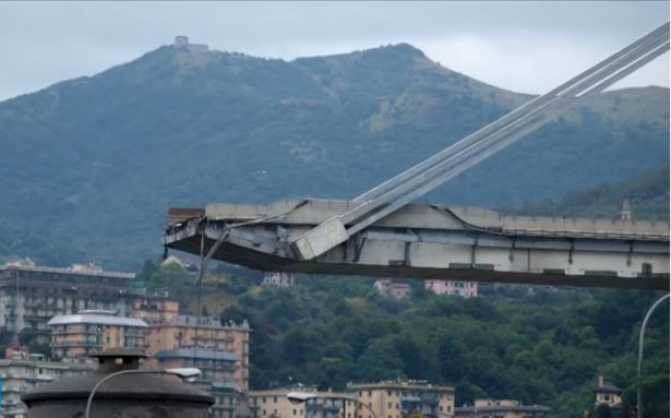إيطاليا ترجّح: ما زال 10 أشخاص على الأقل تحت أنقاض جسر جنوى