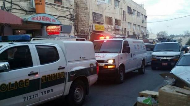 في وضح النهار: مجهولون يطلقون النار على محل تجاري في الناصرة وهو مليء بالزبائن