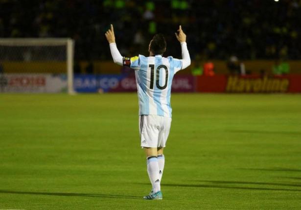 استبعاد ميسي عن قائمة الفيفا لأفضل 3 لاعبين في العالم