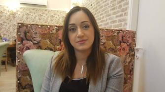 التجمع الطيراوي يرشح الناشطة نجوى قشوع للانتخابات المحلية