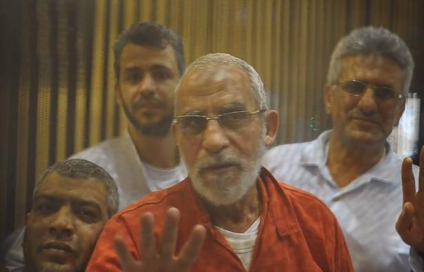 السجن المؤبد للمرشد العام للإخوان المسلمين في مصر محمد بديع في قضية 