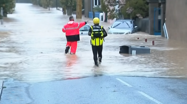 ارتفاع حصيلة فيضانات فرنسا إلى 13 قتيلا