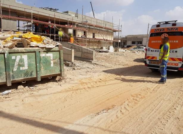 مصرع عامل جراء سقوط جسم ثقيل عليه بمصنع في كريات اتا