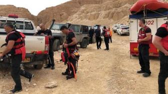 سلطة الاطفاء والانقاذ تحذّر من الدخول لمناطق السيول والوديان وتناشد بتوخي الحذر
