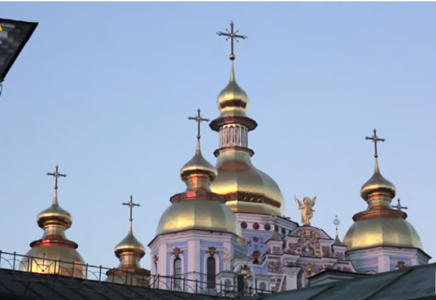 الشمس تناقش اسباب انفصال الكنيستين الارثوذكسية الاوكرانية والروسية بعد 330 عاما