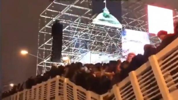 انهيار جسر في موسكو اثناء الاحتفالات بعيد رأس السنة