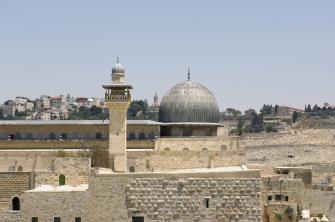 اوقاف القدس ببيان: السلطات الاسرائيلية سرقت احد حجارة الأقصى ونقلته لمكان مجهول