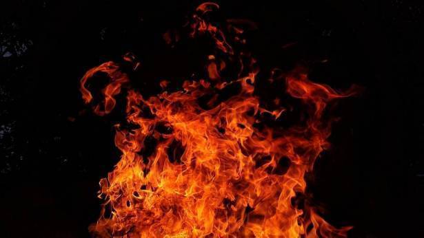 شفاعمرو: اصابة 4 اشخاص اثر استنشاق الدخان جراء حريق في منزل
