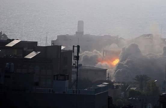 قصف على غزة فجر اليوم