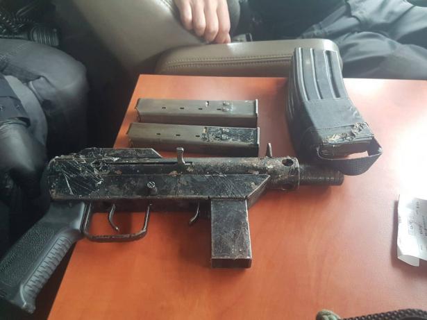الشرطة تعثر على اسلحة في الناصرة واكسال والزرازير
