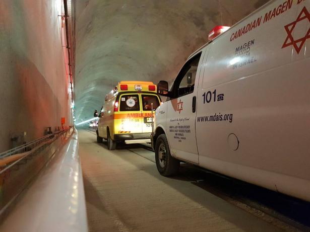 الناصرة: حادث طرق بين 3 سيارات وحافلة يسفر عن 3 اصابات بجراح متفاوتة