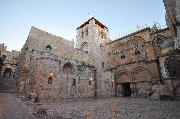 ابو نصار للشمس: اتفاق بين كنائس القدس الثلاثة على ترميم كنيسة القيامة
