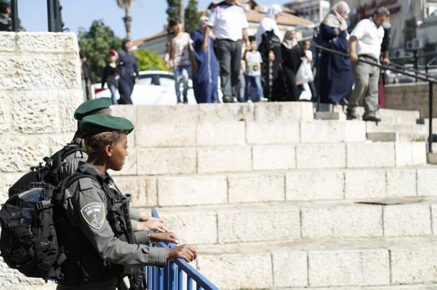 الشرطة تتم جهوزيتها لشهر رمضان في القدس وتنشر تعليماتها وتحذيراتها والشوارع المغلقة