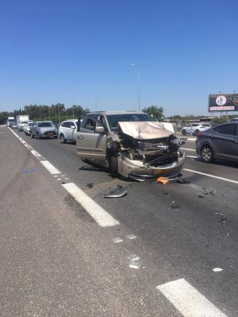 حادث طرق في مفرق طمرة يسفر عن 3 اصابات