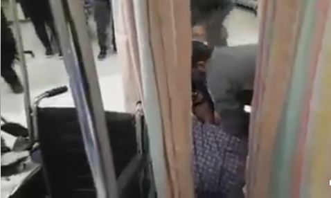توثيق لحادثة اعتداء الشرطة على محمد ابو الحمص داخل مستشفى هداسا