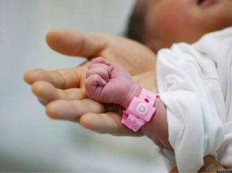 أدعية وآيات قرآنية لتسهيل الولادة