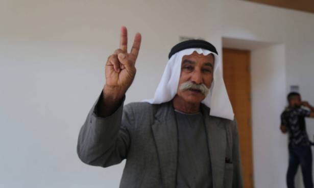 تصوير ناشطين