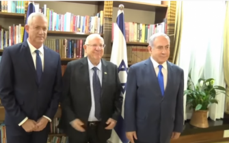 ريفلين يكلف نتنياهو بتشكيل الحكومة
