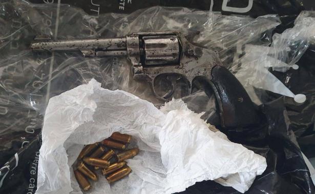 قلنسوة: الشرطة تكشف مخرطة لتصنيع الأسلحة وقطع الأسلحة