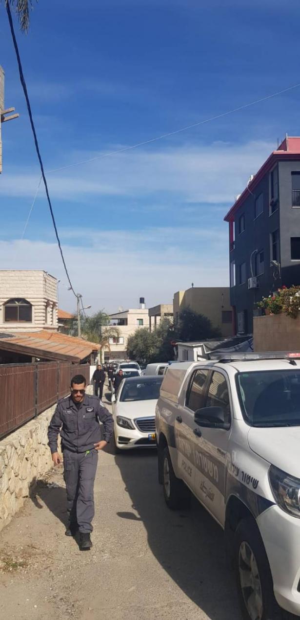 ناشطين