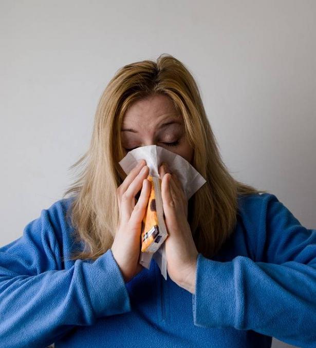 ما هو فيروس الانفلونزا وكيف ينتشر؟
