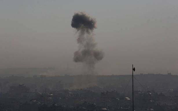 قصف متبادل بين غزة واسرائيل