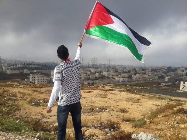 بروفيسور اسعد غانم للشمس: ترمب أوضح أنه لا يمكن إقامة دولة فلسطينية وهذا المشروع انتهى