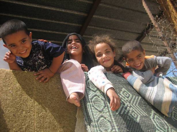 التماس عاجل يطالب بتجديد السفريات لـ 2200 طفل من النقب واللذين يتغيبون عن الروضات منذ شهر