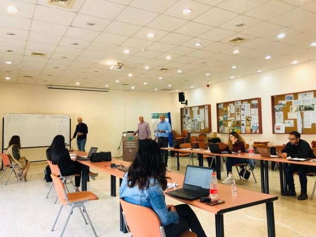 الهيئة العربية للطوارئ تبدأ بتشغيل غرفة طوارئ خاصة