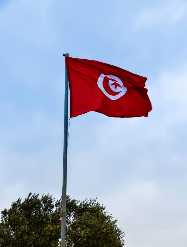تونس : رفع حظر التجوّل اعتبارا من الليلة