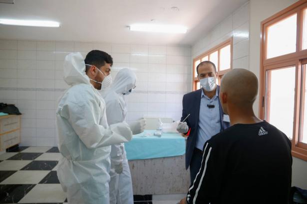 الصحة الفلسطينية: تسجيل 255 إصابة جديدة بفيروس كورونا ليرتفع عدد المصابين الاجمالي في الأراضي الفلسطينية الى 2698