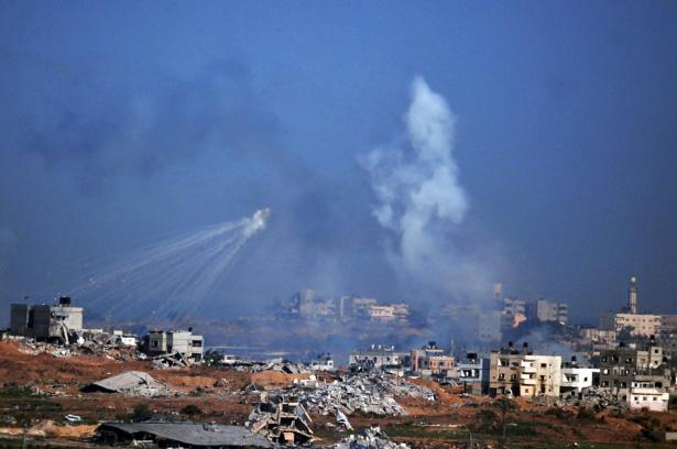 غارات جوية تستهدف مواقع المقاومة التابعة لحركة حماس في غزة
