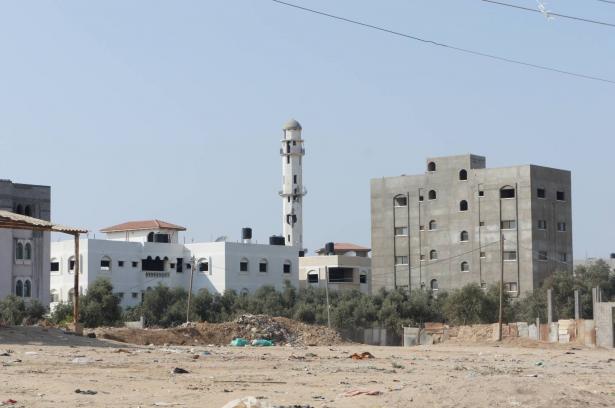 السفير القطري في قطاع غزة: عقد مباحثات مع المسؤولية الاسرائيلية لاحتواء التصعيد على الحدود