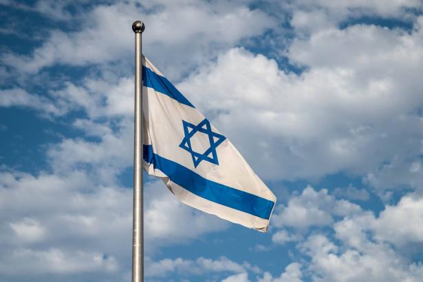 الحاخام مارك شنير: أتوقع ان تقوم دولة خليجية أخرى بتطبيع العلاقات مع إسرائيل