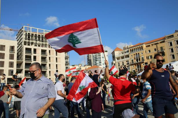 السفارة الأمريكية تعلن دعمها للاحتجاجات في الشارع اللبناني