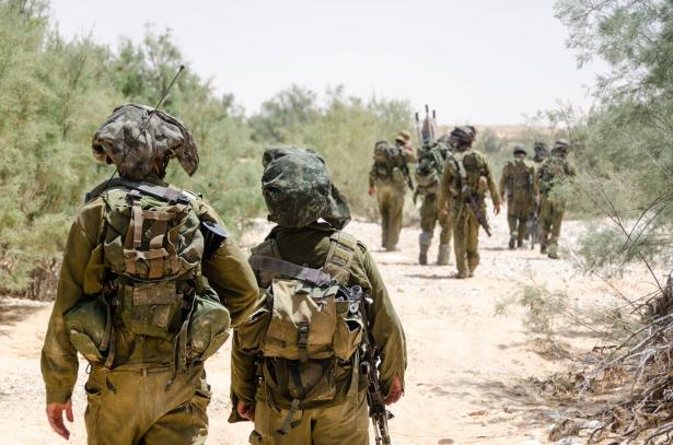 الجيش الاسرائيلي: شن غارات على عدة أهداف تابعة لمنظمة حماس في قطاع غزة