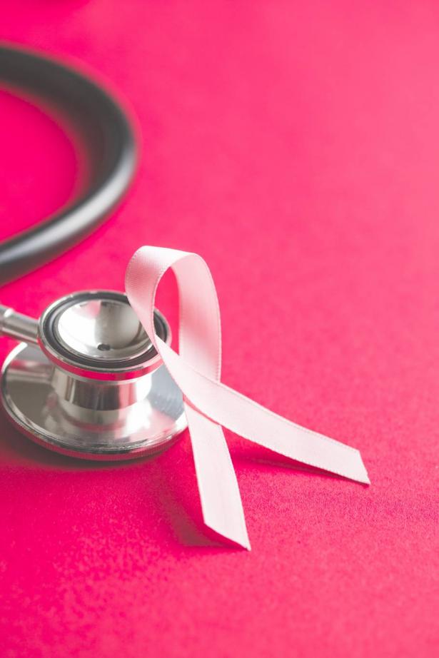 في شهر التوعية بسرطان الثدي: هبة زغايرة تتحدث عن تجربتها مع المرض