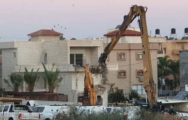 هدم في كفر قاسم صباح اليوم بحجة البناء على أراضي دولة