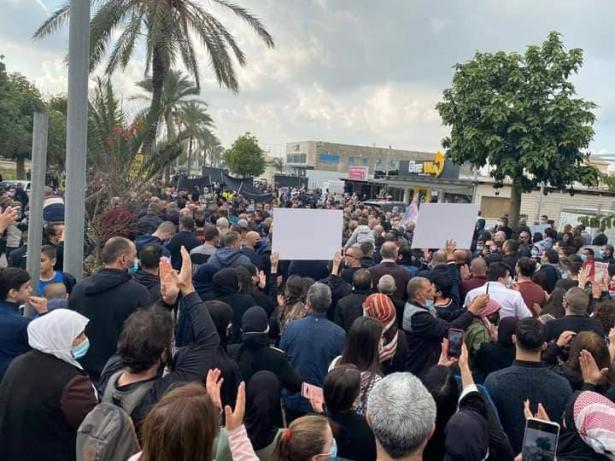 حضور جماهيري كبير في مظاهرة طمرة القطرية أمس
