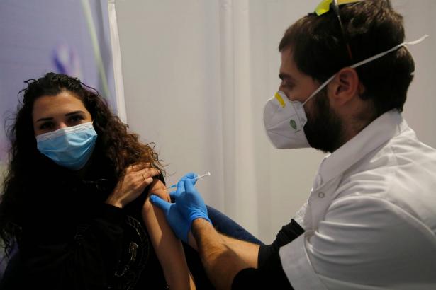 ارتفاع ملحوظ طرأ على نسبة التطعيمات في المجتمع العربي: أكثر من 23 ألف متطعم منذ بداية الأسبوع