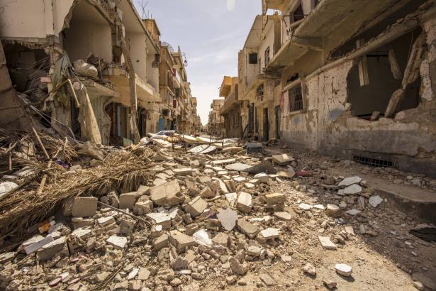 10 سنوات على الحرب السورية واكثر من نص مليون قتيل