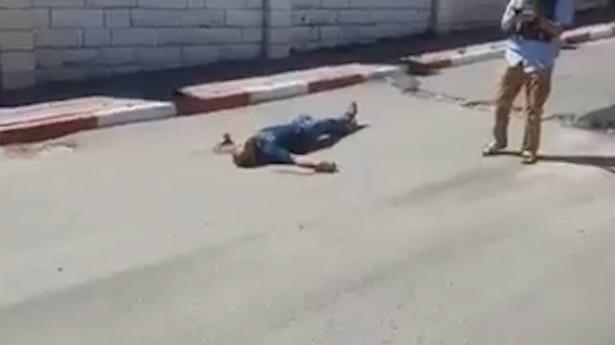 اعدام ميداني لفلسطيني في الخليل - استمع للتفاصيل
