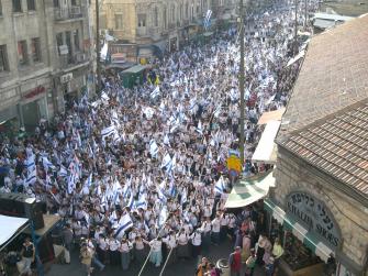 الشرطة الإسرائيلية توصي بتجنب مرور "مسيرة الأعلام" من البلدة القديمة في القدس